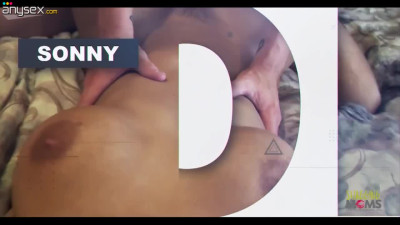 Sexy mommy Nicole Aniston gets really going for her morning routine