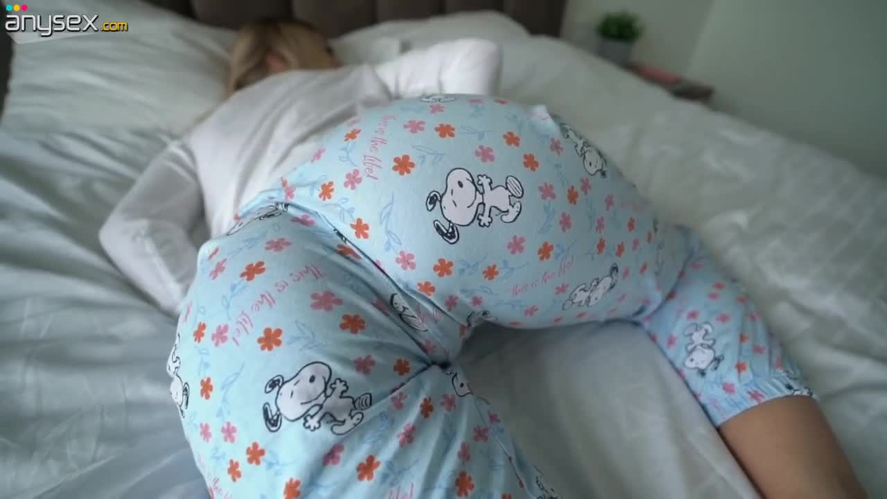 My Russian stepsister gets so cute when she dreams of my hard cock. Free Porn Videos | ePornAny.