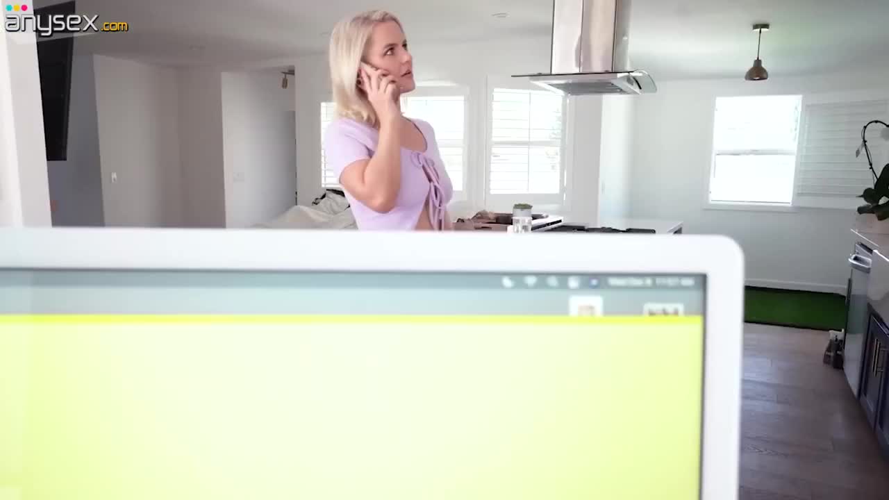 Pretty MILF Laura Bentley can't resist anymore after she sees her stepson Anthony Pierce's cock Free Porn Videos | ePornAny.
