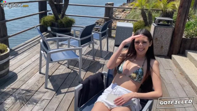 Brought busty chick from the beach - home and fucked