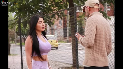 Kink curvy Latina seduced a blind guy to fuck